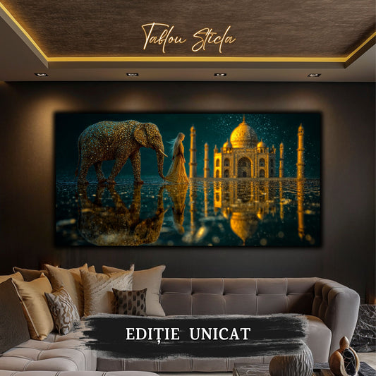 Decor sufragerie lux cu tablou reprezentând un personaj feminin și elefant pe lac.