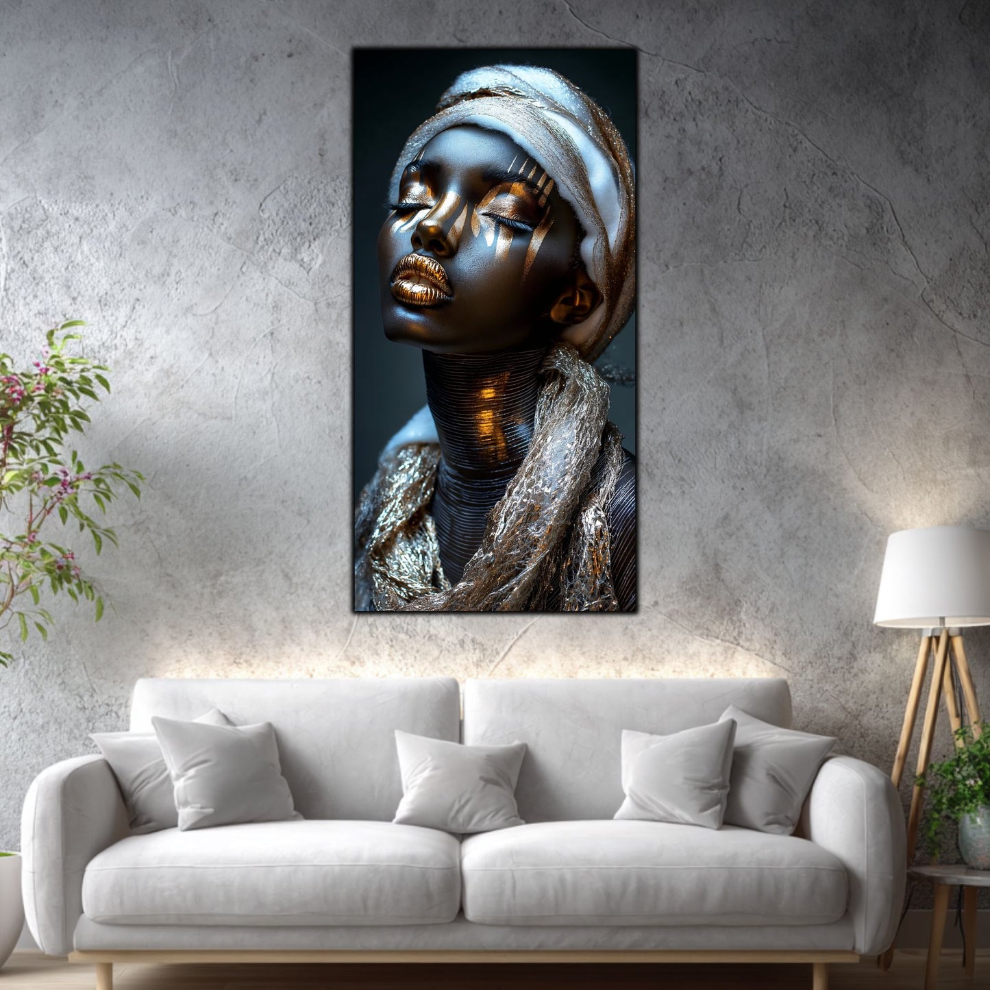 Tablou living Night Dream sticlă securizată – portret feminin argintiu-auriu, living minimalist cu canapea albă și perete beton