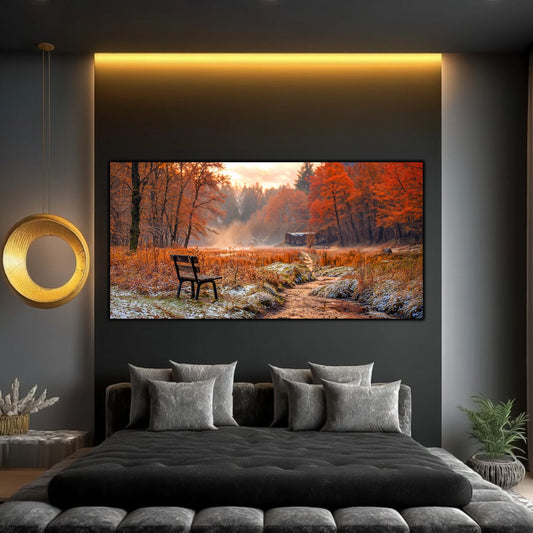 Acest tablou pe sticlă capturează magia trecerii, fiind o fereastră către acel loc unde toamna și iarna își șoptesc secretele sub lumina aurie a finalului de zi.