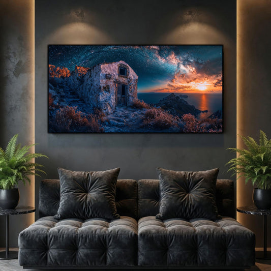 Tablouri Living Sticlă – Where the Storm Opens, o ruină de coastă prinsă între valuri întunecate și o explozie de lumină la apus, artwork pe sticlă securizată