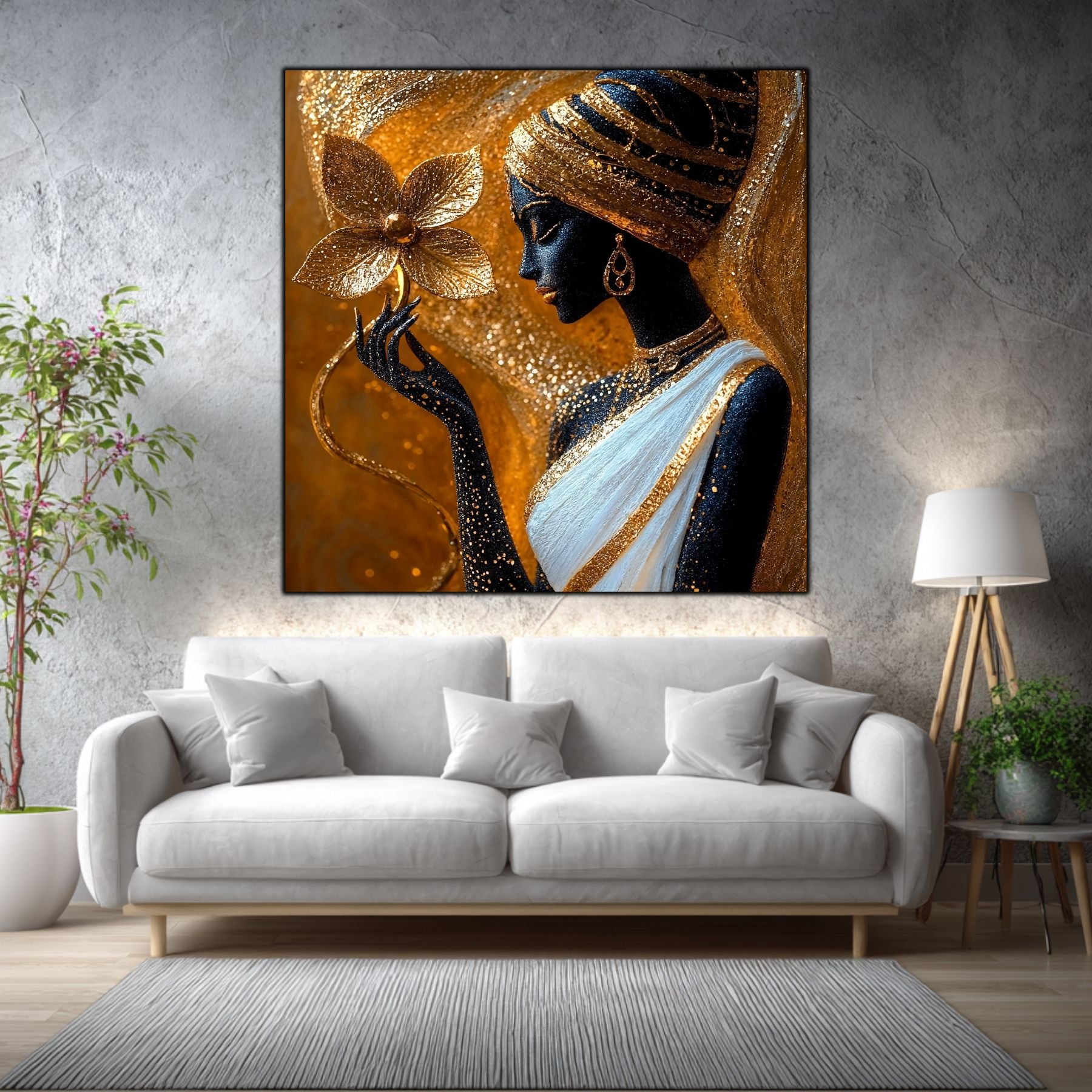 Tablou sticlă Amber Prayer într-un living elegant, cu accente aurii și materiale naturale.