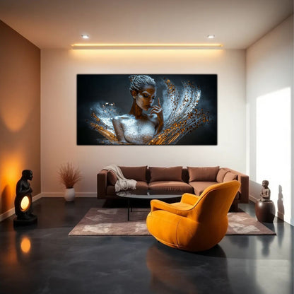 Tablou printat pe sticla securizata mare, cu portret feminin gratios si meditativ, deasupra unei canapepe maro