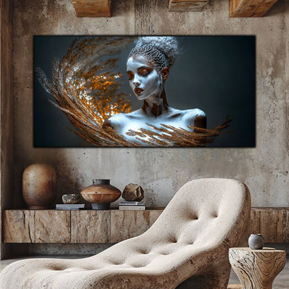 Tablou decorativ cu portret feminin auriu și argintiu în living cu fotoliu bej și perete din piatră