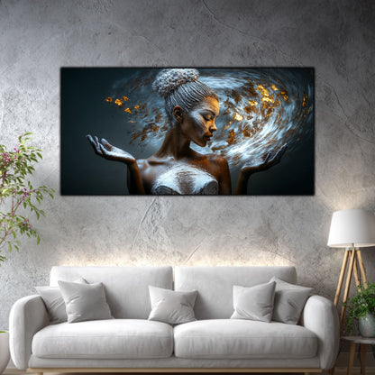 Tablou decorativ living Universul din Palme, cu palme deschise și lumină cosmică, deasupra unei canapele albe.