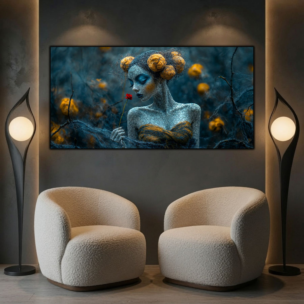Tablou dormitor zen panoramic Fragilitatea privirii de smalț printat pe sticlă securizată deasupra a două fotolii bouclé crem într-o zonă de relaxare contemporană
