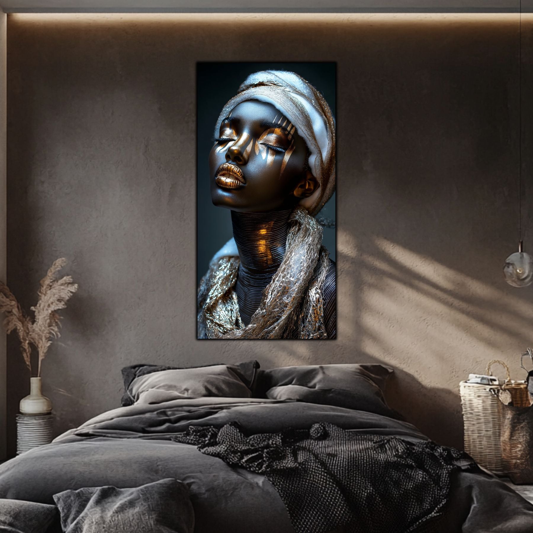 Tablou living Night Dream sticlă securizată – portret dark-modern argintiu-auriu, dormitor minimalist bej cu lumină naturală